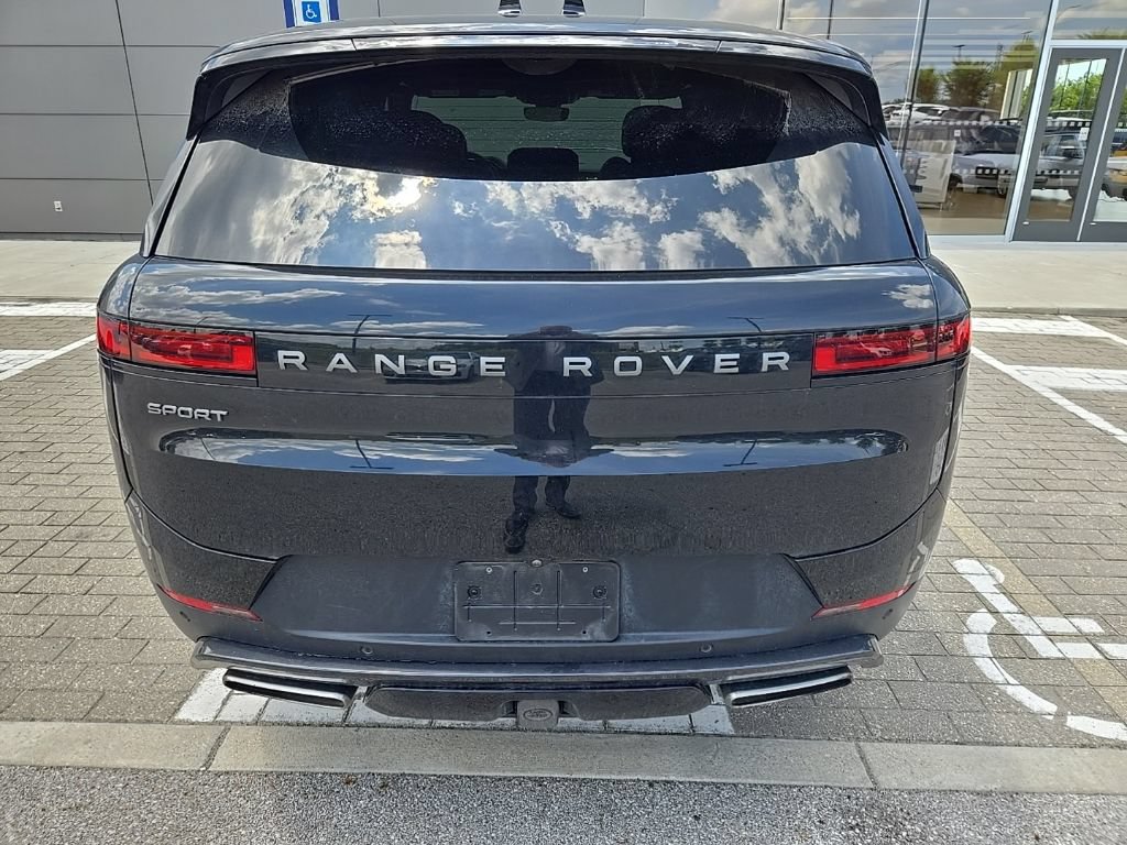 Certified 2024 Land Rover Range Rover Sport SE AWD/4WD image 6