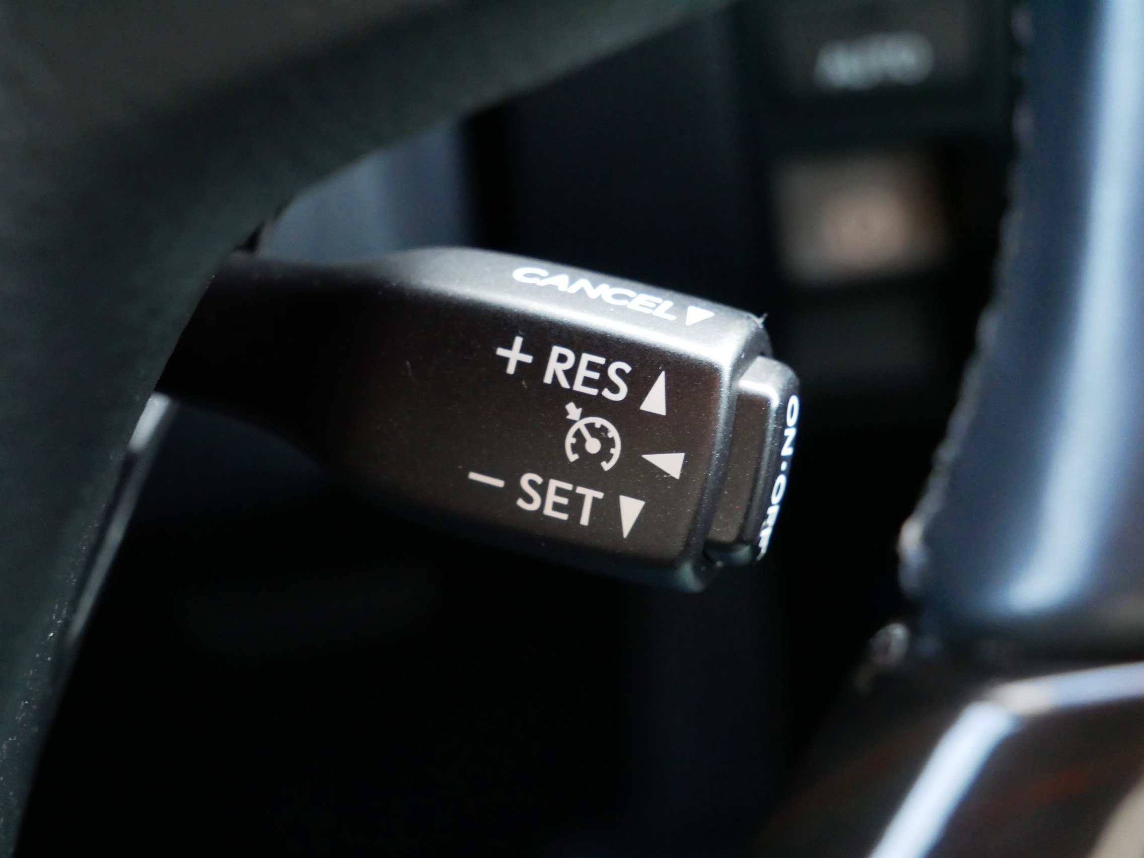 Used 2014 Lexus LS 460 AWD image 31