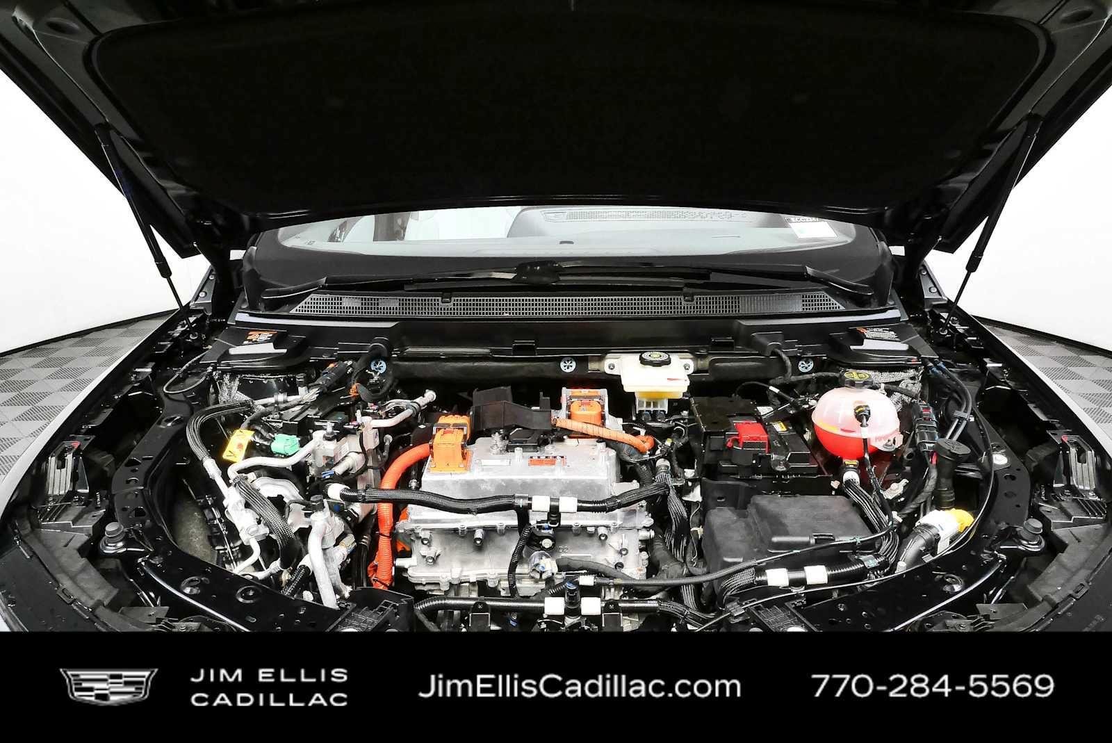 Used 2025 Cadillac Optiq Luxury 1 AWD/4WD image 34