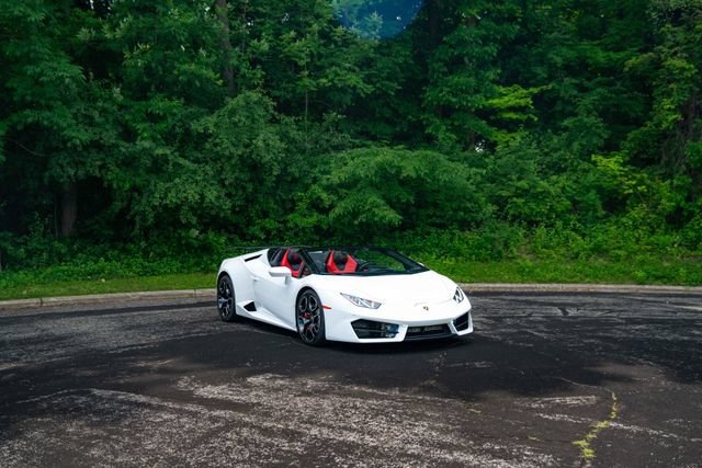 Used 2019 Lamborghini Huracan LP 580-2 RWD image 30