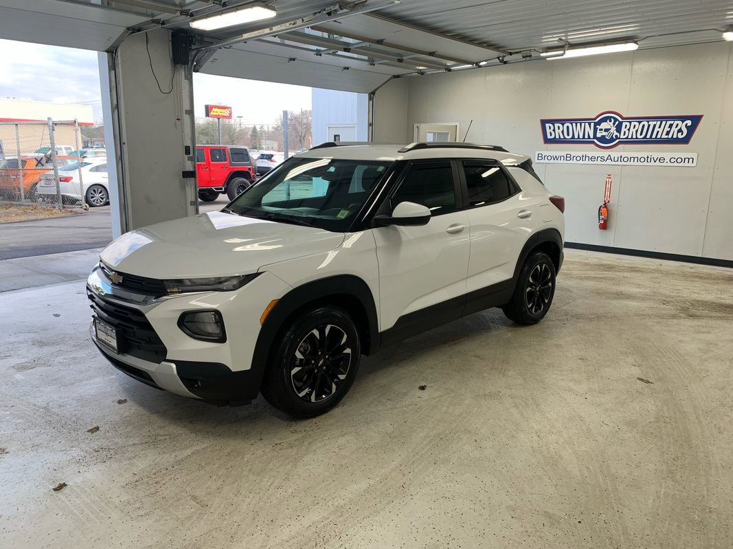 Used 2022 Chevrolet TrailBlazer LT w/ Convenience Package image 1