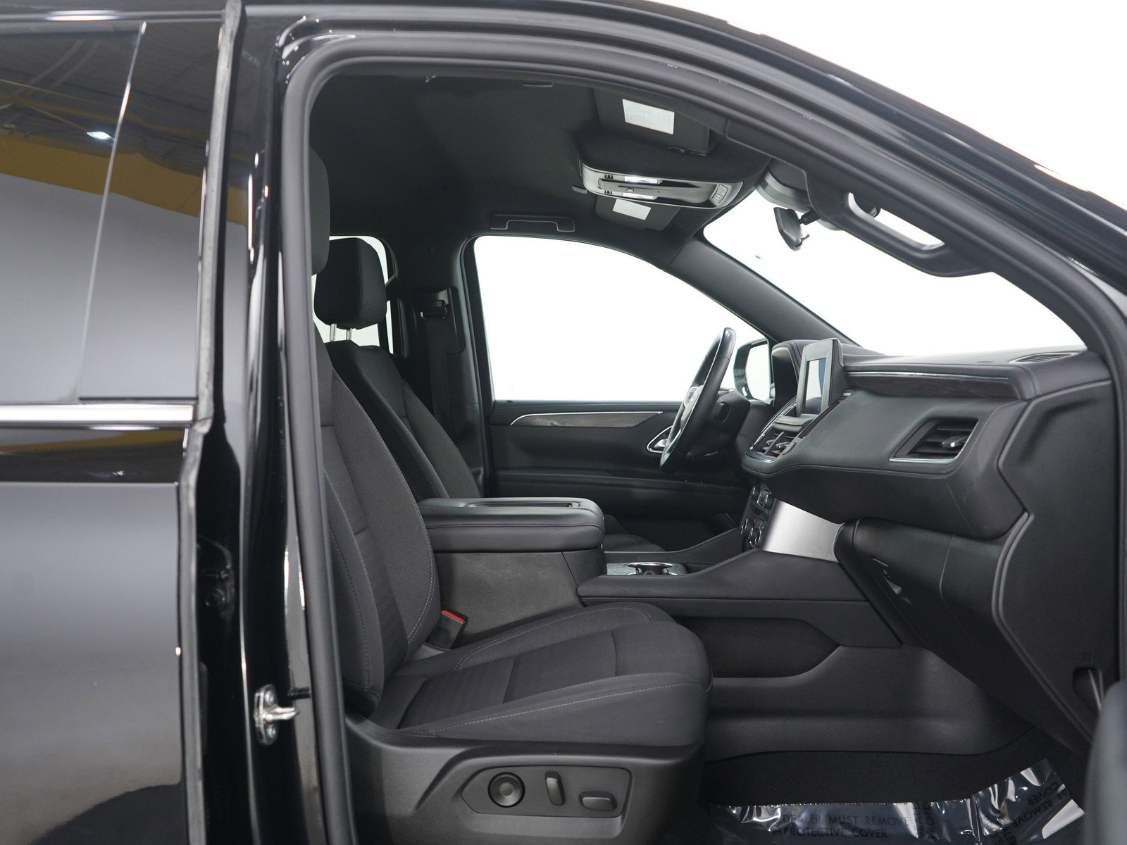 Used 2023 Chevrolet Suburban LS image 11