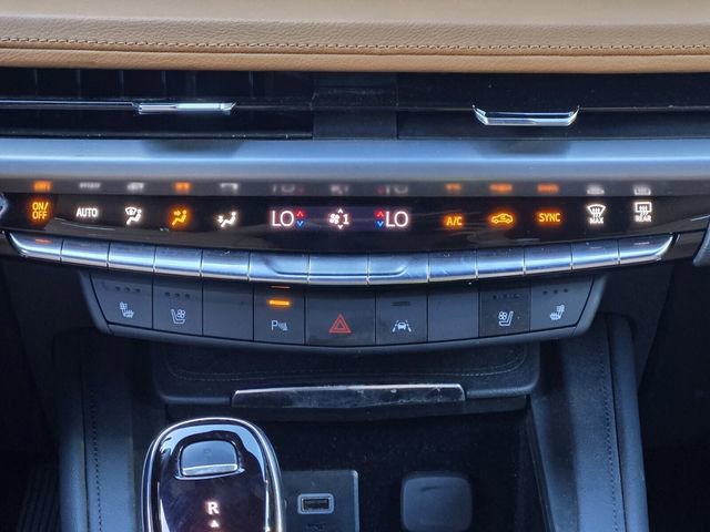 Used 2024 Cadillac XT4 Premium Luxury w/ Technology Package image 21