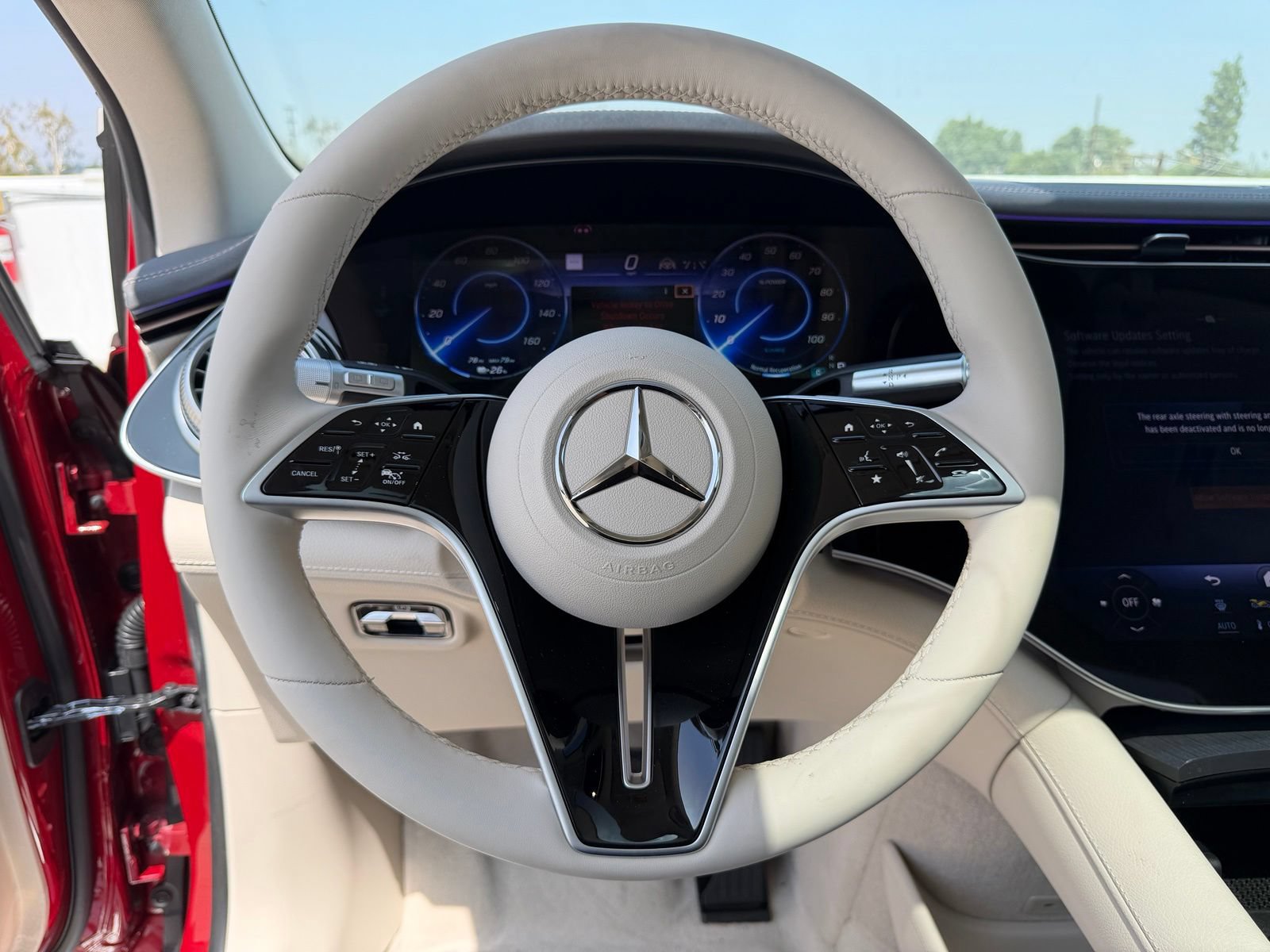 New 2026 Mercedes-Benz EQS 400 4MATIC SUV image 21