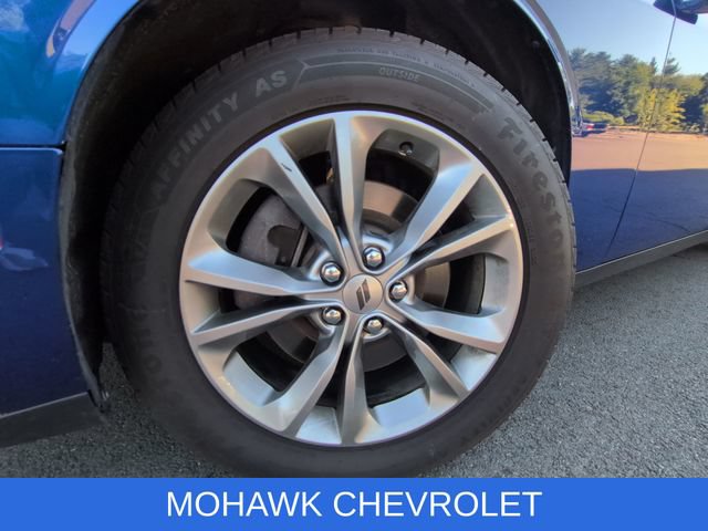 Used 2020 Dodge Challenger SXT w/ Driver Convenience Group AWD/4WD image 34