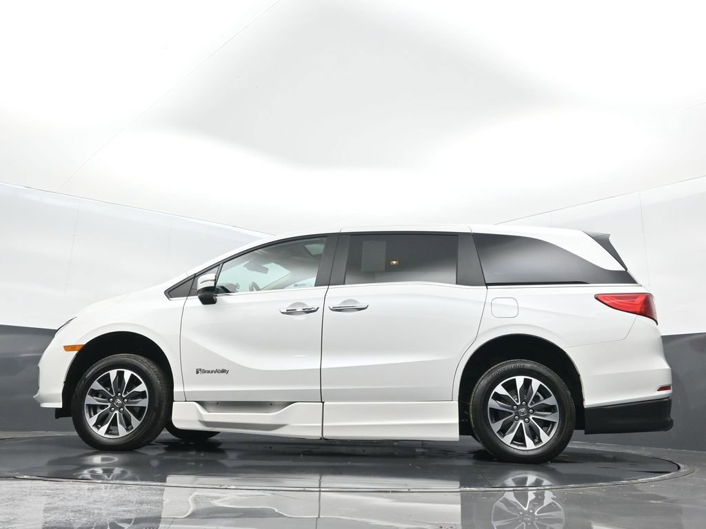 Used 2024 Honda Odyssey EX-L image 14