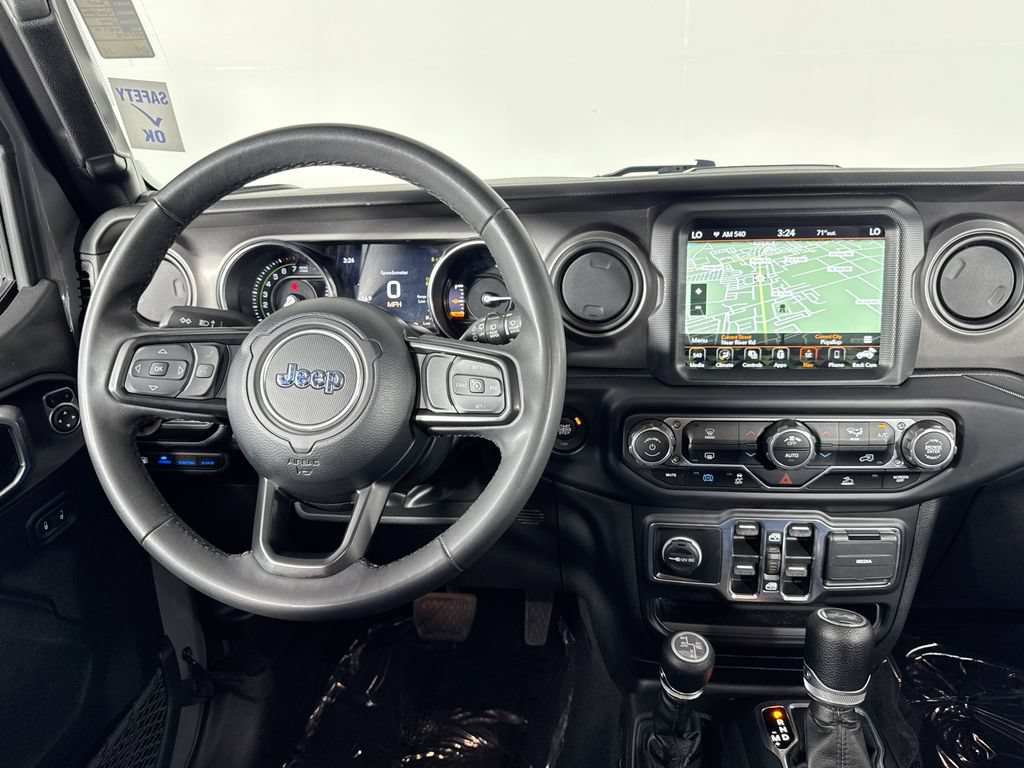 Used 2023 Jeep Wrangler Unlimited w/ 8.4" Radio Group AWD/4WD image 12
