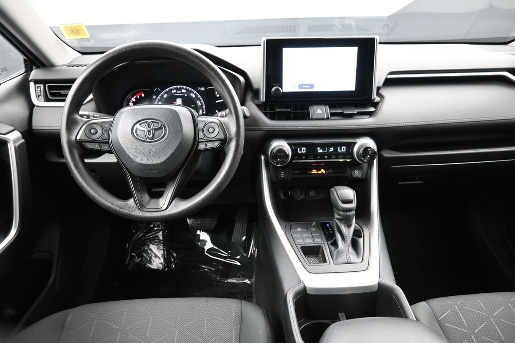 Used 2023 Toyota RAV4 XLE AWD/4WD image 19