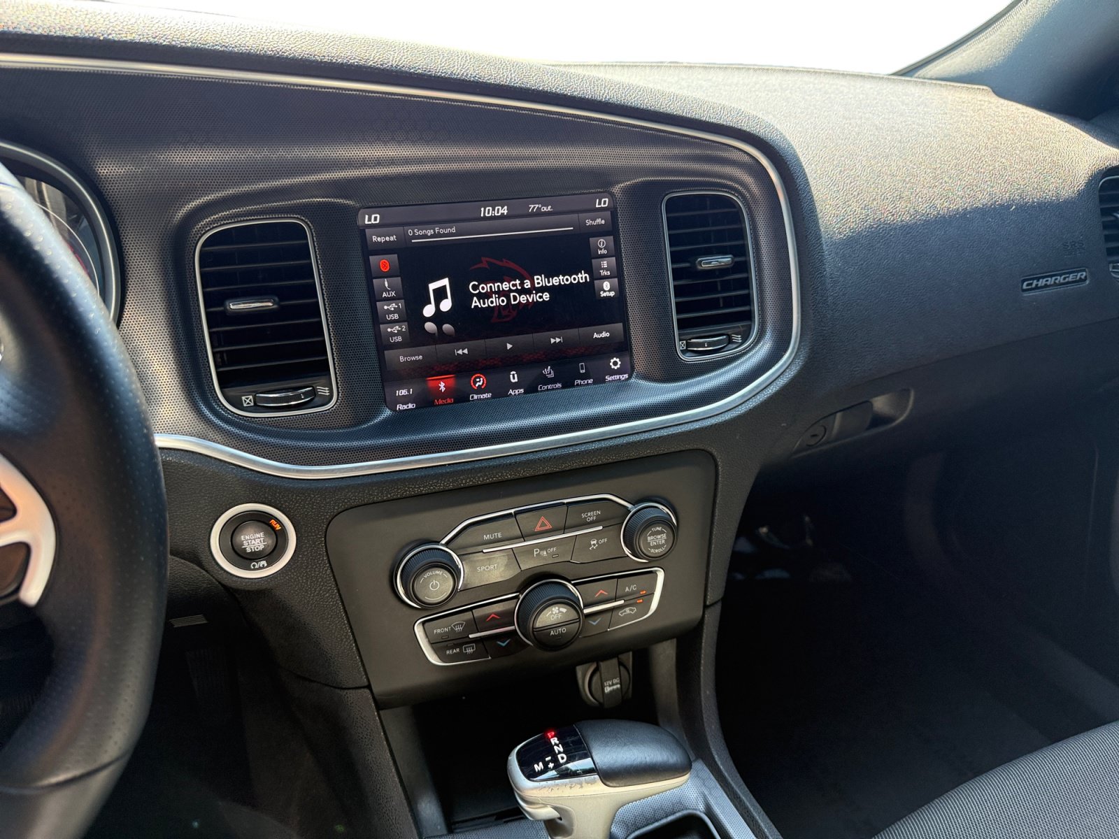 Used 2018 Dodge Charger R/T RWD image 12