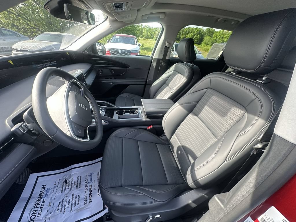 New 2026 Lincoln Nautilus Reserve w/ Jet Appearance Package AWD/4WD image 17