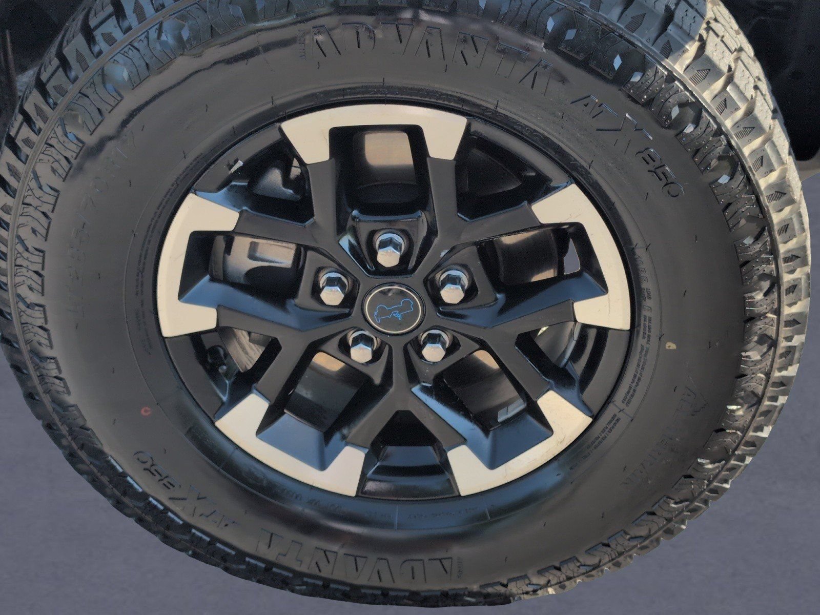 Used 2024 Jeep Wrangler Unlimited Rubicon 4xe AWD/4WD image 38