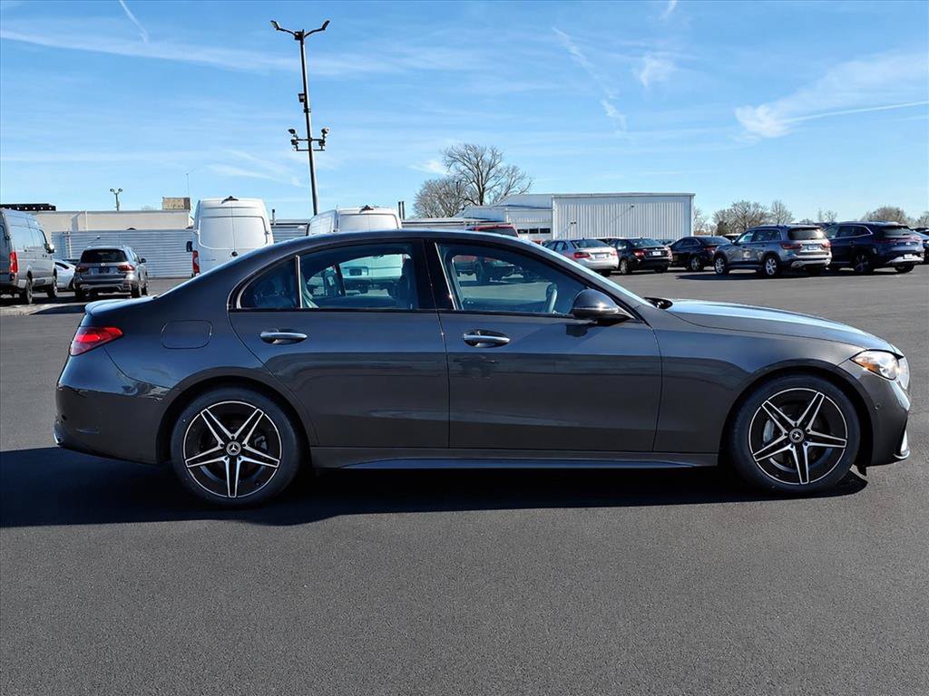Used 2024 Mercedes-Benz C 300 4MATIC Sedan image 5