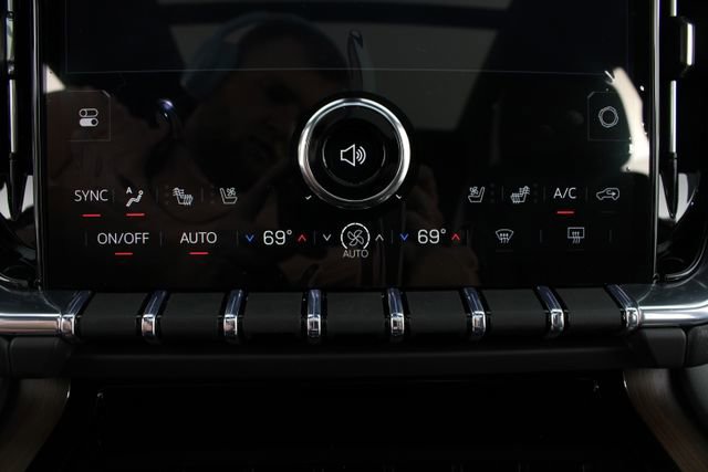 New 2026 GMC Yukon Denali w/ Denali Reserve Package image 8