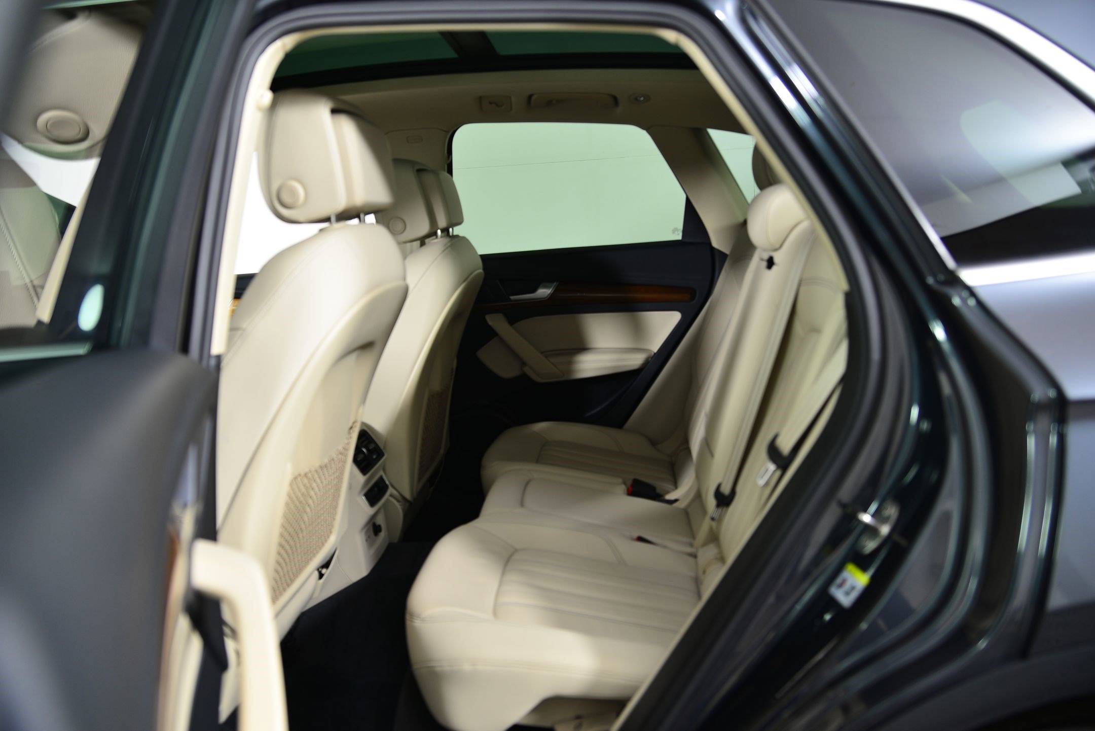 Certified 2023 Audi Q5 Premium w/ Premium Plus Package AWD/4WD image 13
