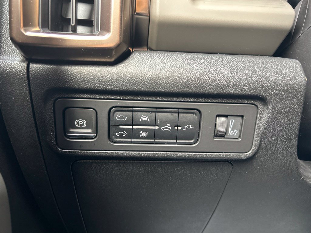 Used 2024 GMC Hummer EV 2X w/ LPO, Illumination Package AWD/4WD image 59