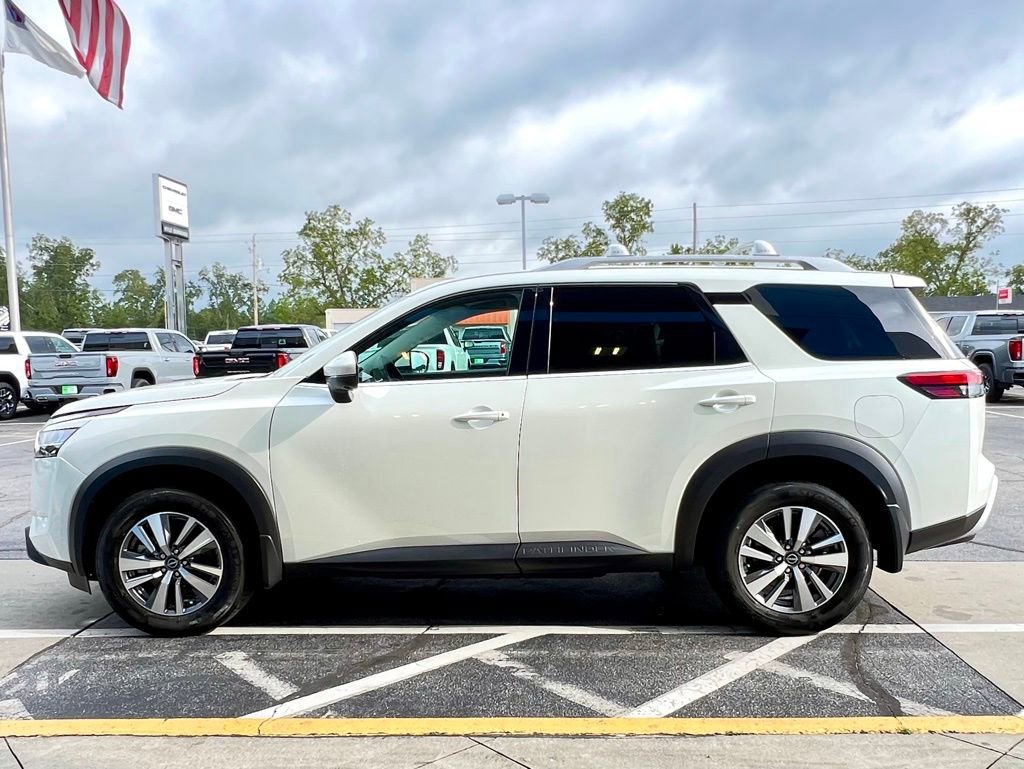 Used 2022 Nissan Pathfinder SL image 9