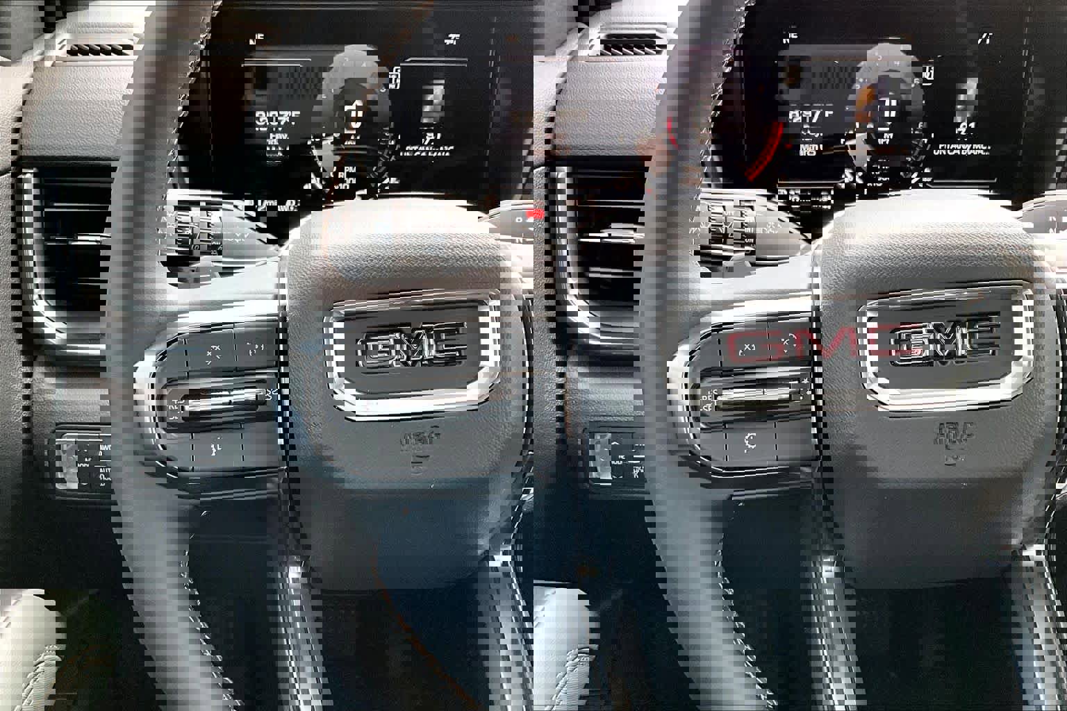 Used 2026 GMC Terrain AT4 w/ Convenience Package III image 24