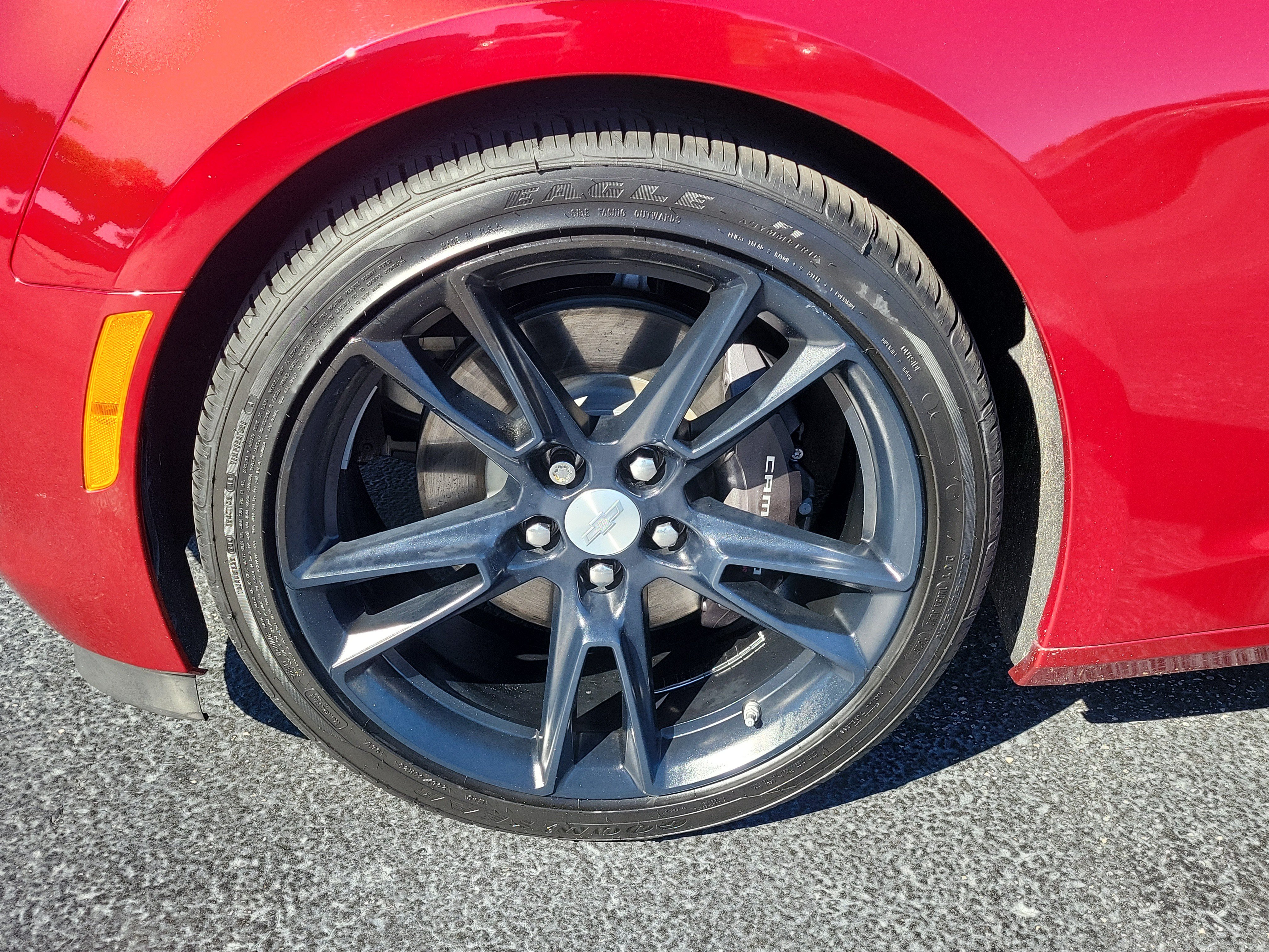 Used 2023 Chevrolet Camaro LT w/ Technology Package RWD image 5