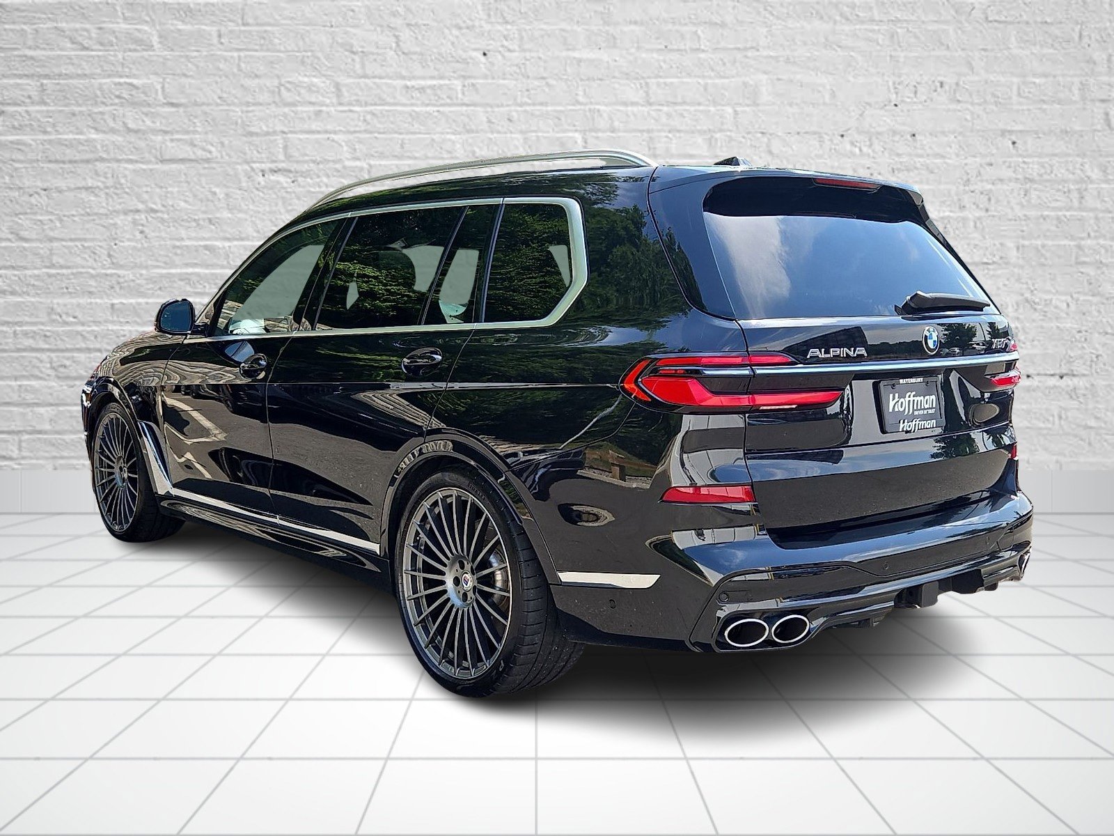 Used 2024 BMW ALPINA XB7 AWD/4WD image 4