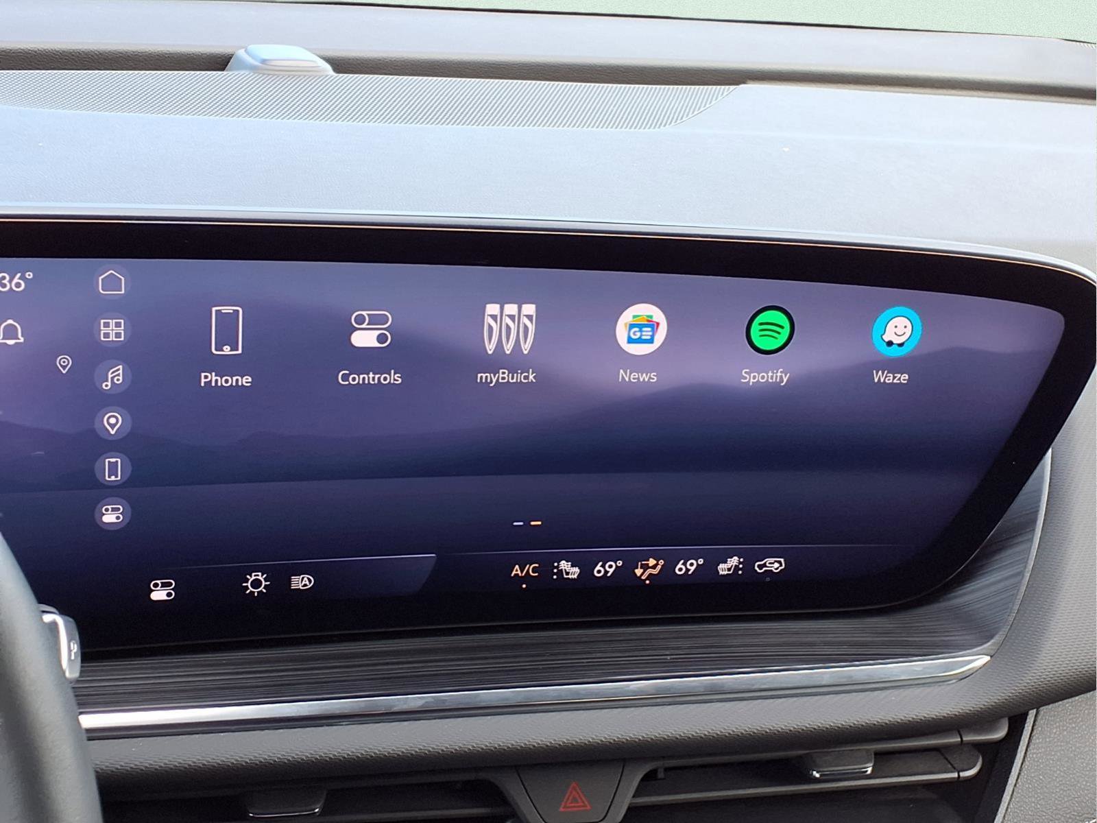 Used 2024 Buick Envision Preferred image 27