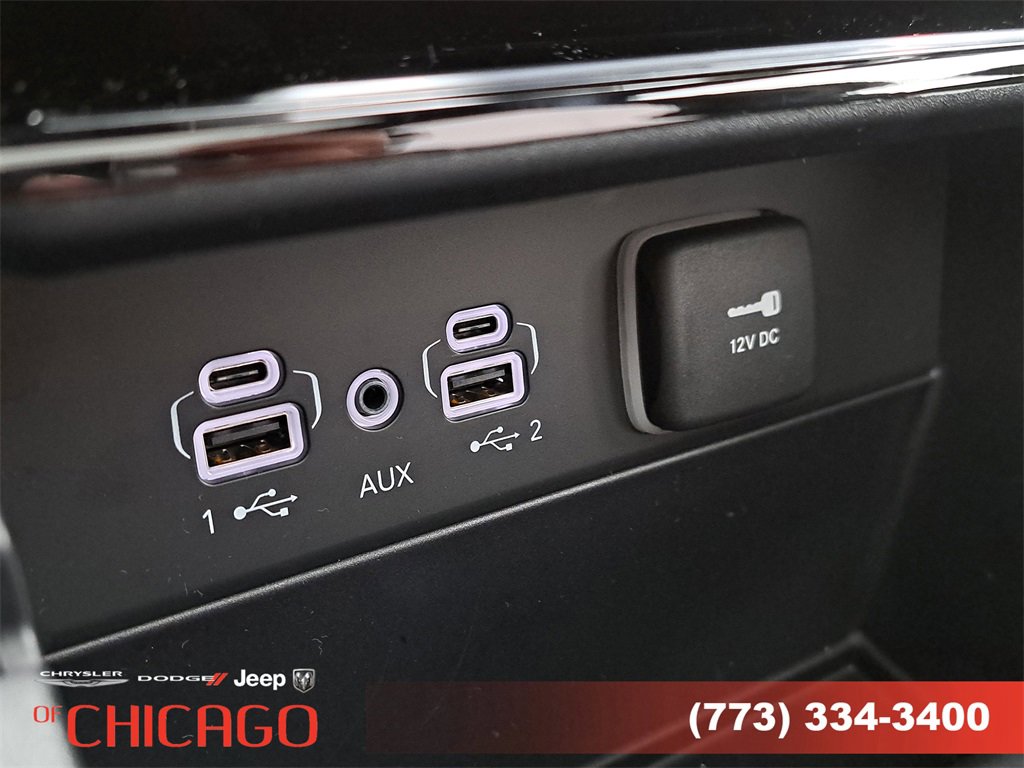 New 2025 Jeep Grand Cherokee Limited image 32