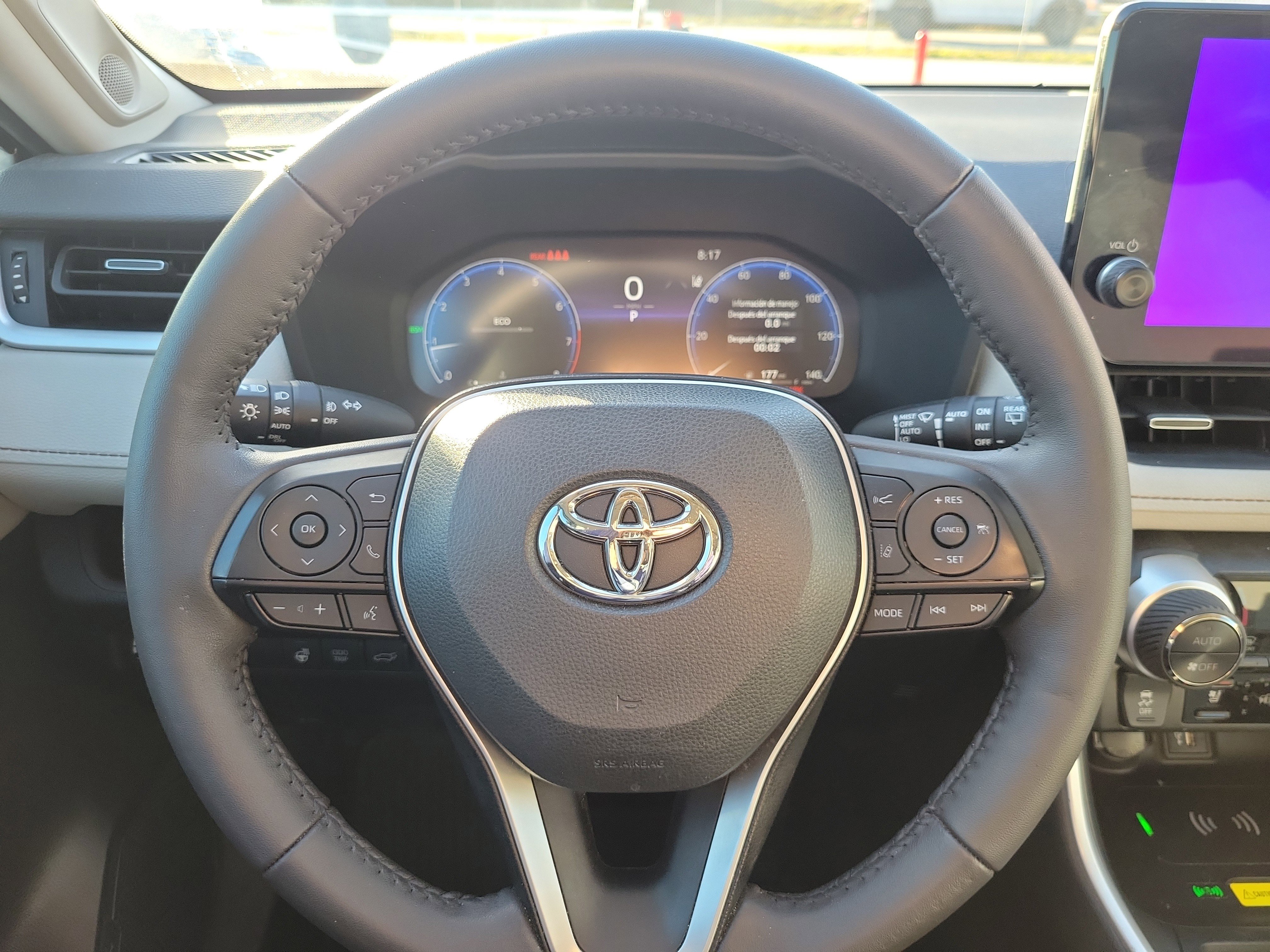 Used 2023 Toyota RAV4 Limited image 23