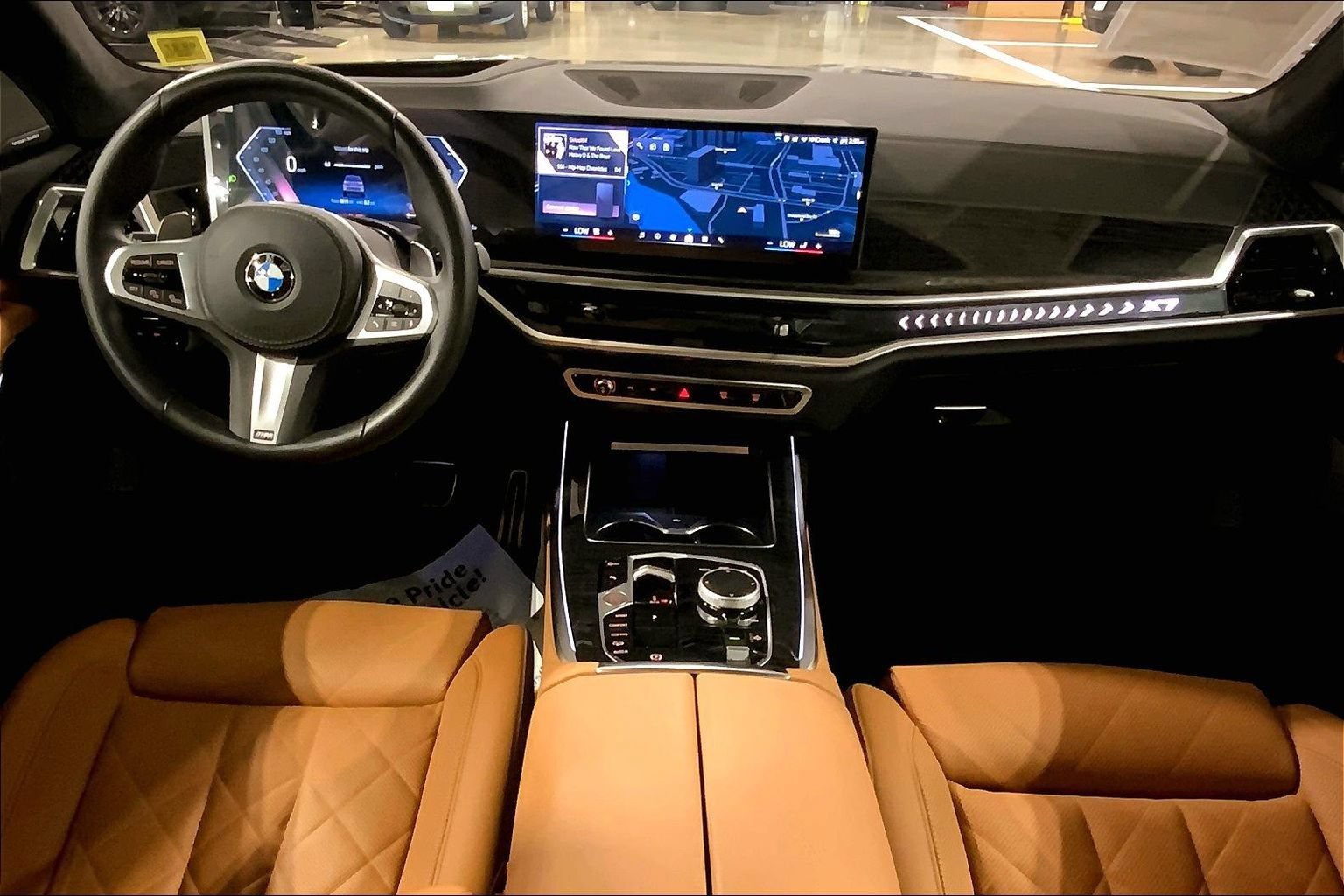 Used 2026 BMW X7 xDrive40i w/ M Sport Package AWD/4WD image 15