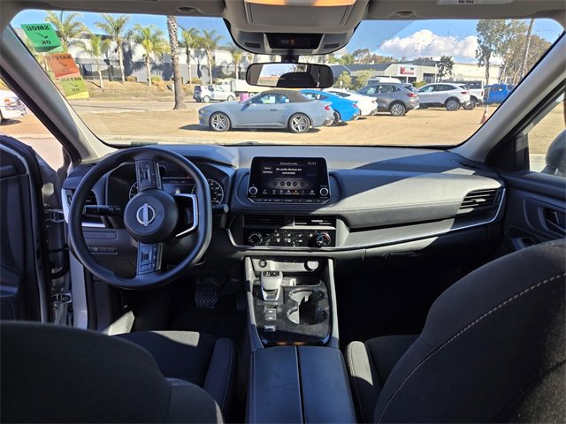Used 2024 Nissan Rogue S image 17