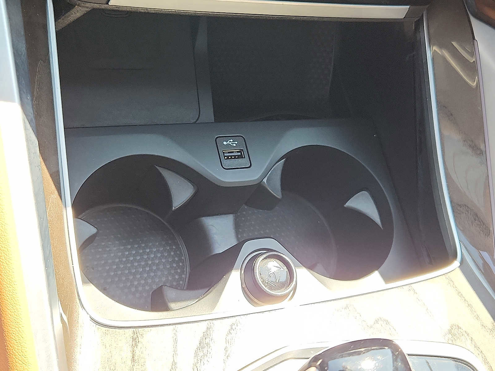 Used 2023 BMW X6 xDrive40i w/ M Sport Package image 26