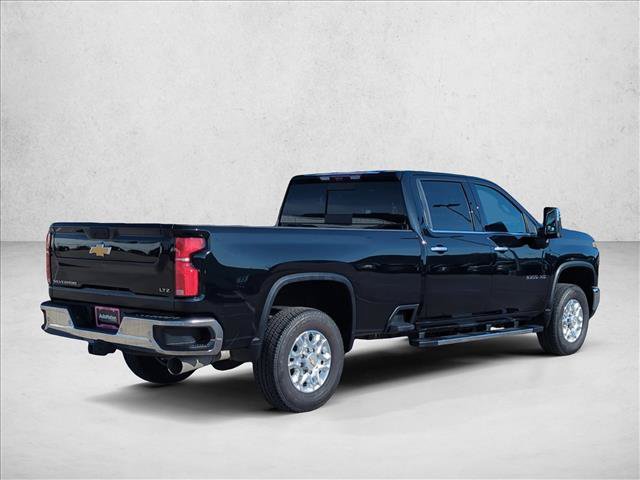 Used 2025 Chevrolet Silverado 3500 LTZ w/ LTZ Premium Package AWD/4WD image 6