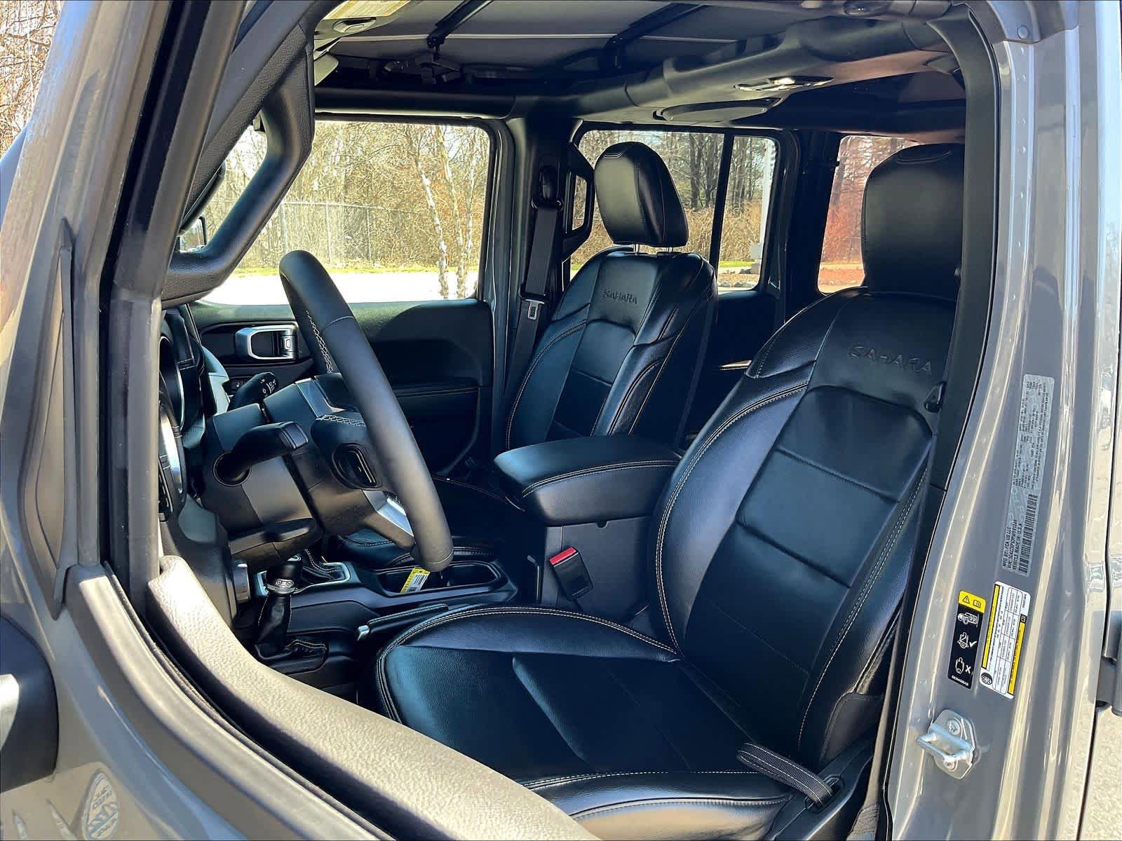 Used 2023 Jeep Wrangler Sahara w/ Cold Weather Group image 10