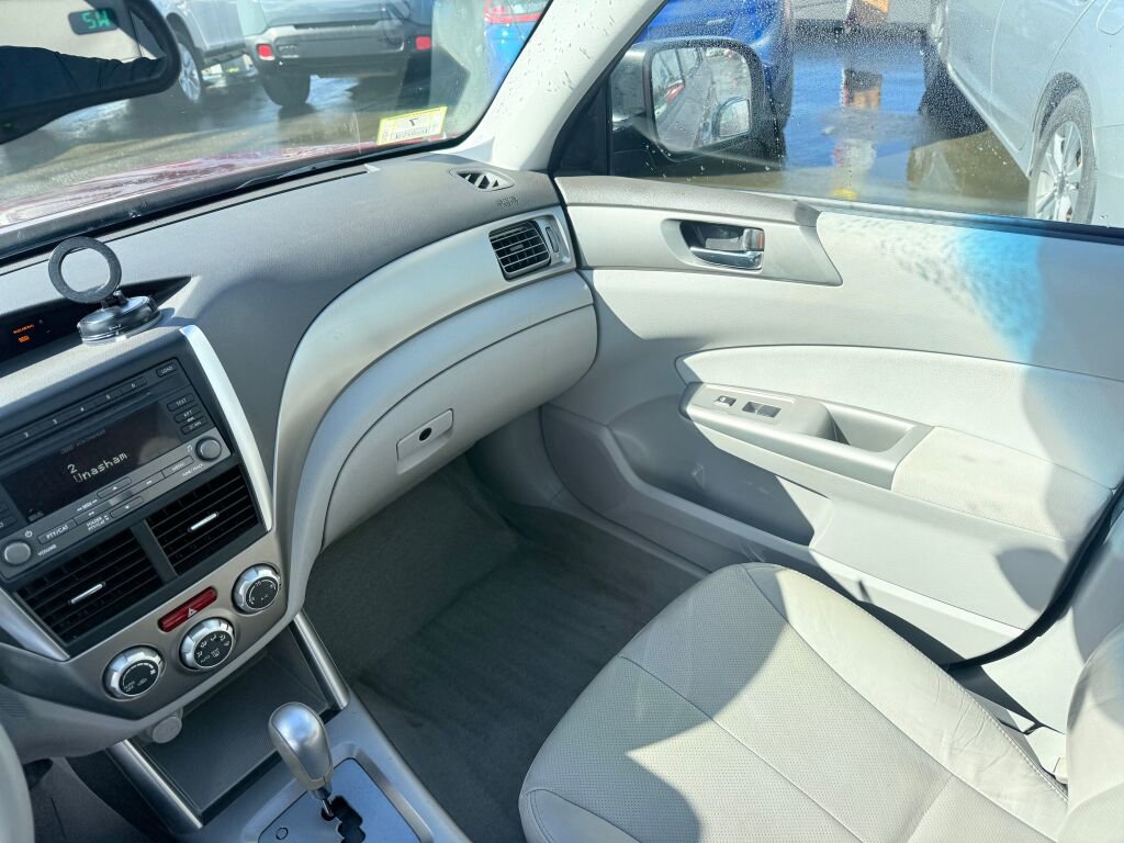 Used 2010 Subaru Forester 2.5X Limited image 16