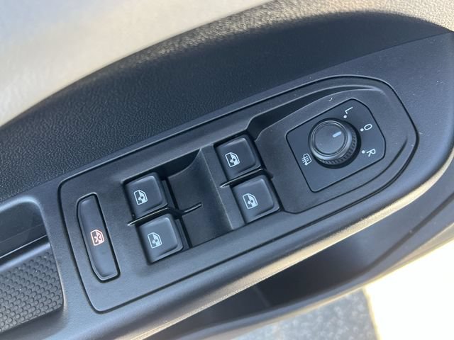 Used 2022 Volkswagen Taos SE FWD image 32
