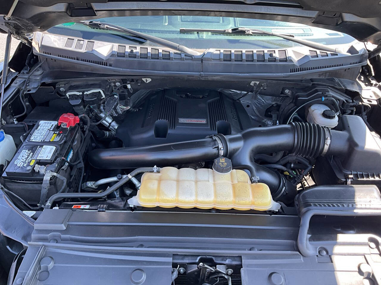 Used 2018 Ford F150 Raptor w/ Equipment Group 802A Luxury image 18