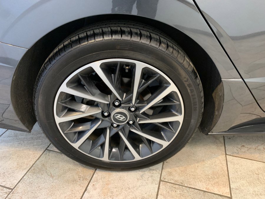 Used 2023 Hyundai Sonata Limited w/ Cargo Package FWD image 10