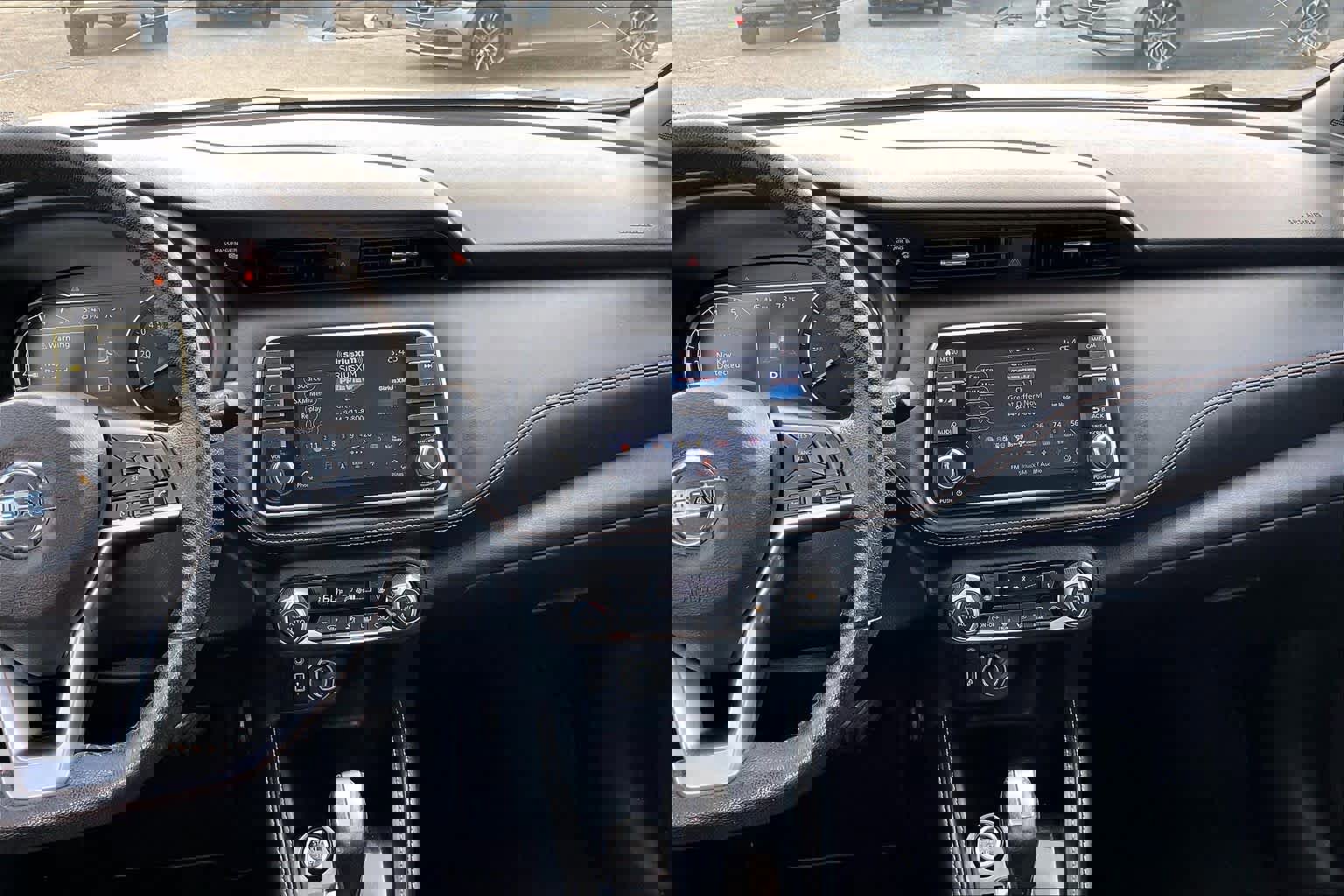 Used 2019 Nissan Kicks SR w/ SR Premium Package image 6