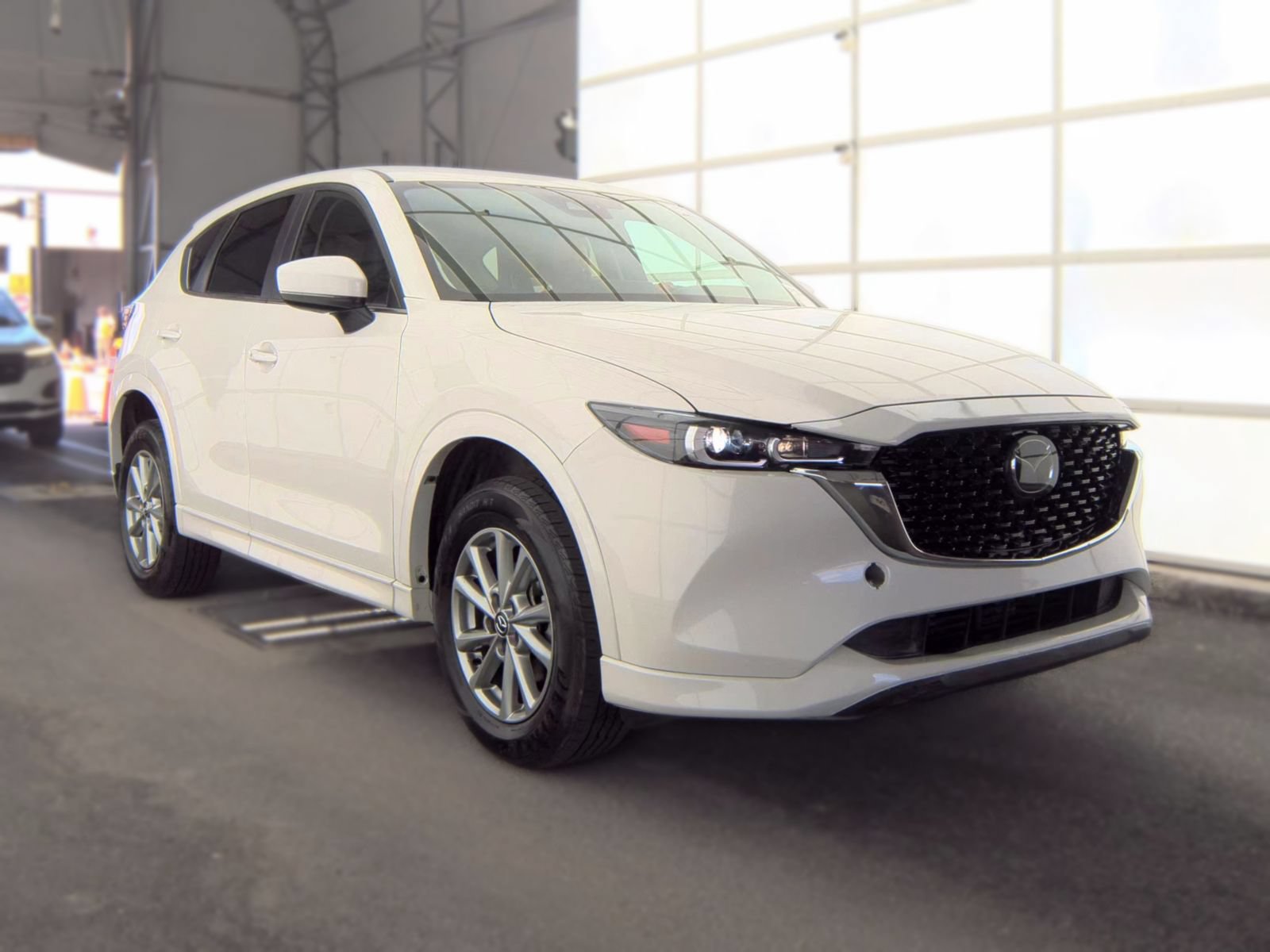 Used 2024 MAZDA CX-5 AWD 2.5 S w/ Select Package image 4