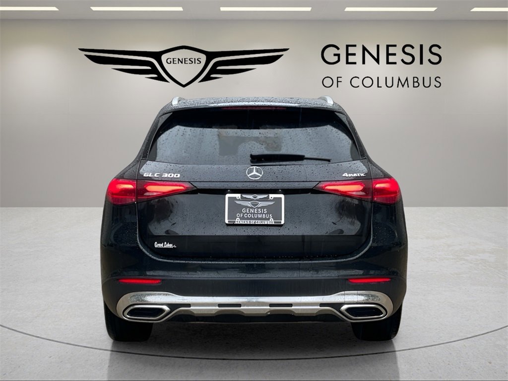 Used 2024 Mercedes-Benz GLC 300 4MATIC image 4