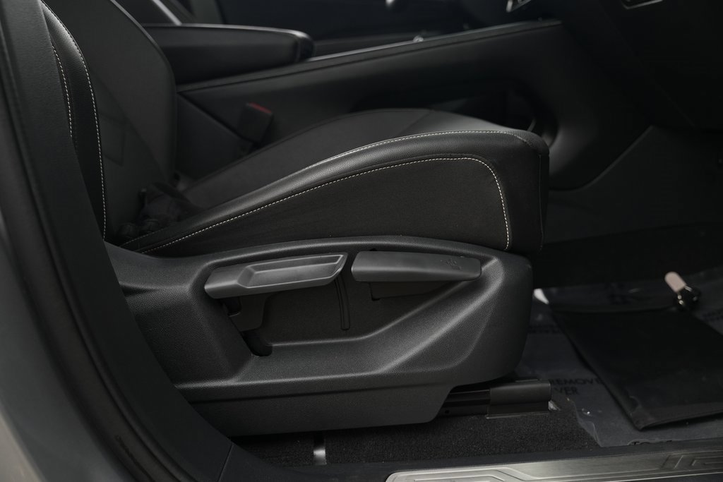 Used 2024 Volkswagen Atlas SE image 34