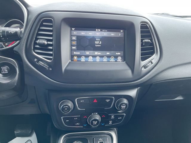 Used 2019 Jeep Compass Latitude image 13