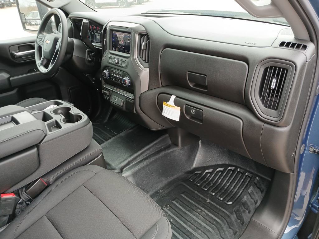 New 2026 Chevrolet Silverado 3500 W/T image 30