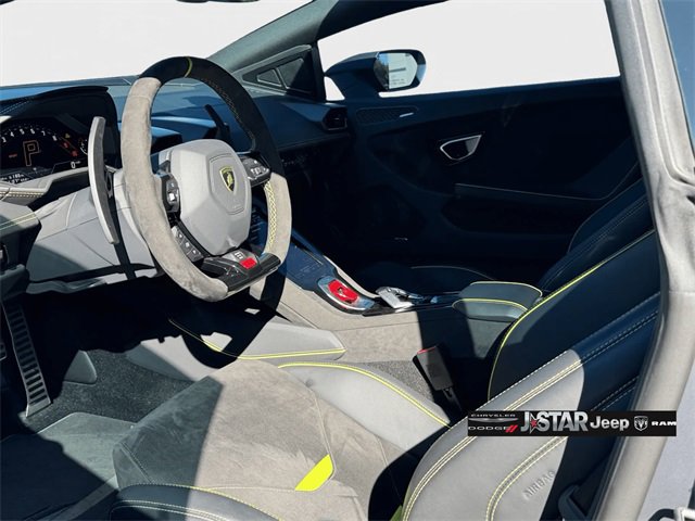 Used 2024 Lamborghini Huracan Sterrato image 8