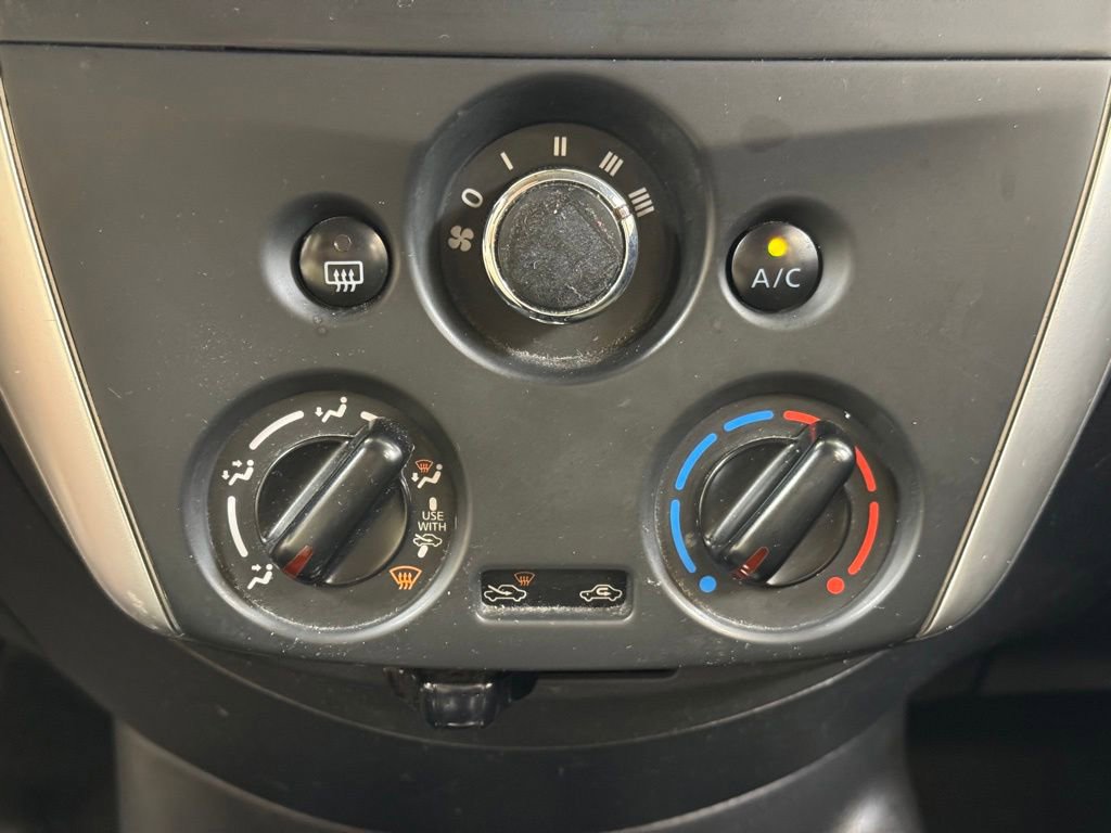 Used 2019 Nissan Versa SV FWD image 38