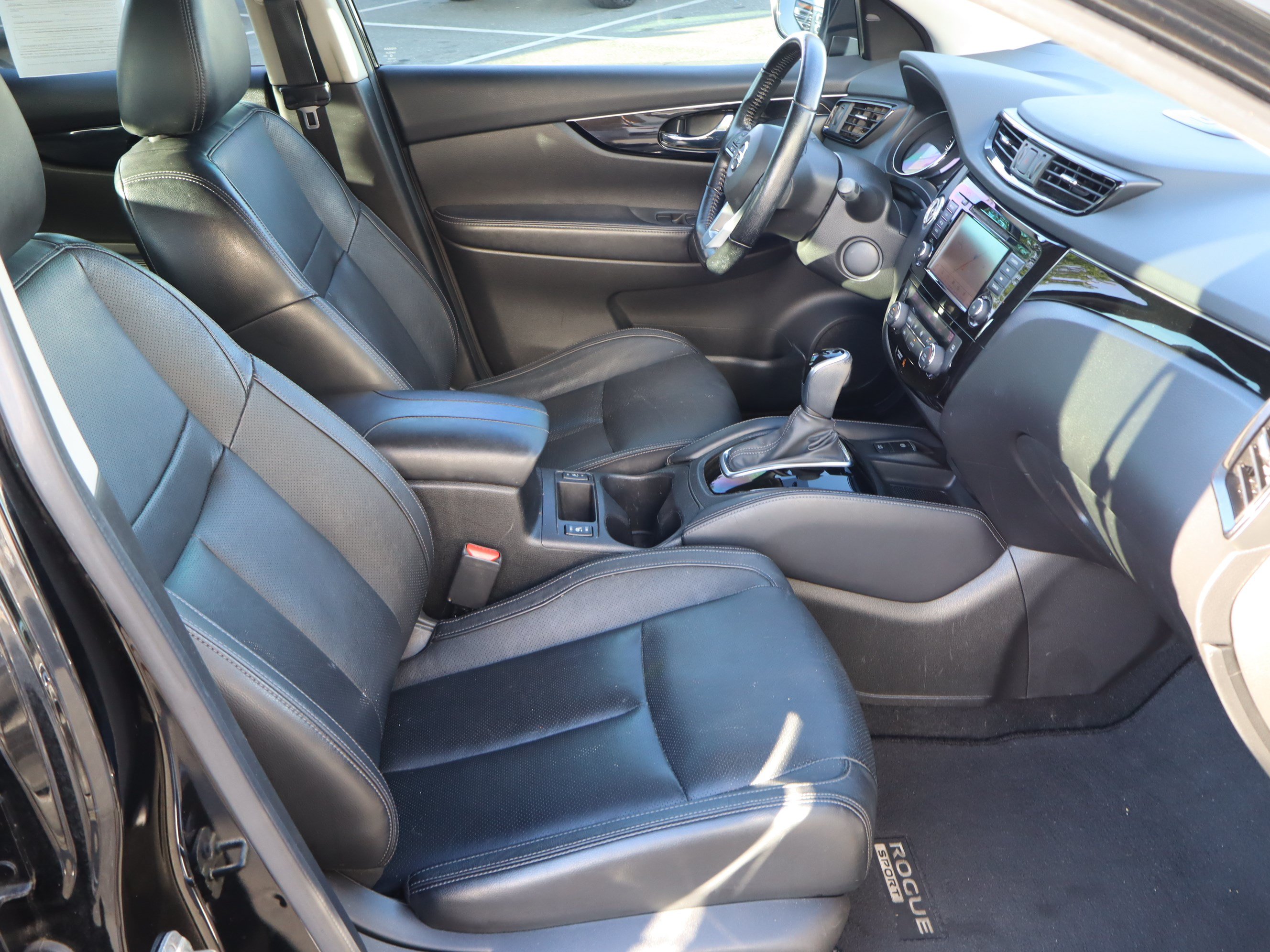 Used 2019 Nissan Rogue Sport SL FWD image 37