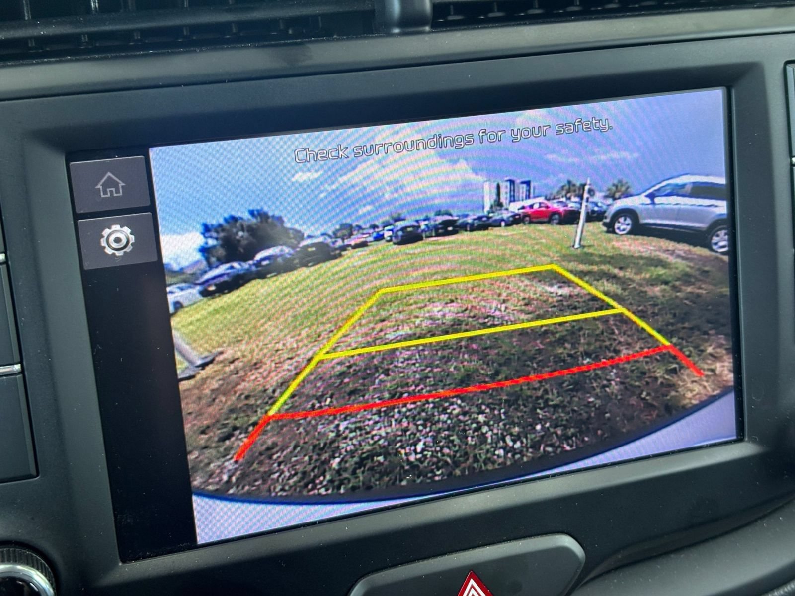 Used 2025 Kia Soul LX w/ LX Technology Package FWD image 21