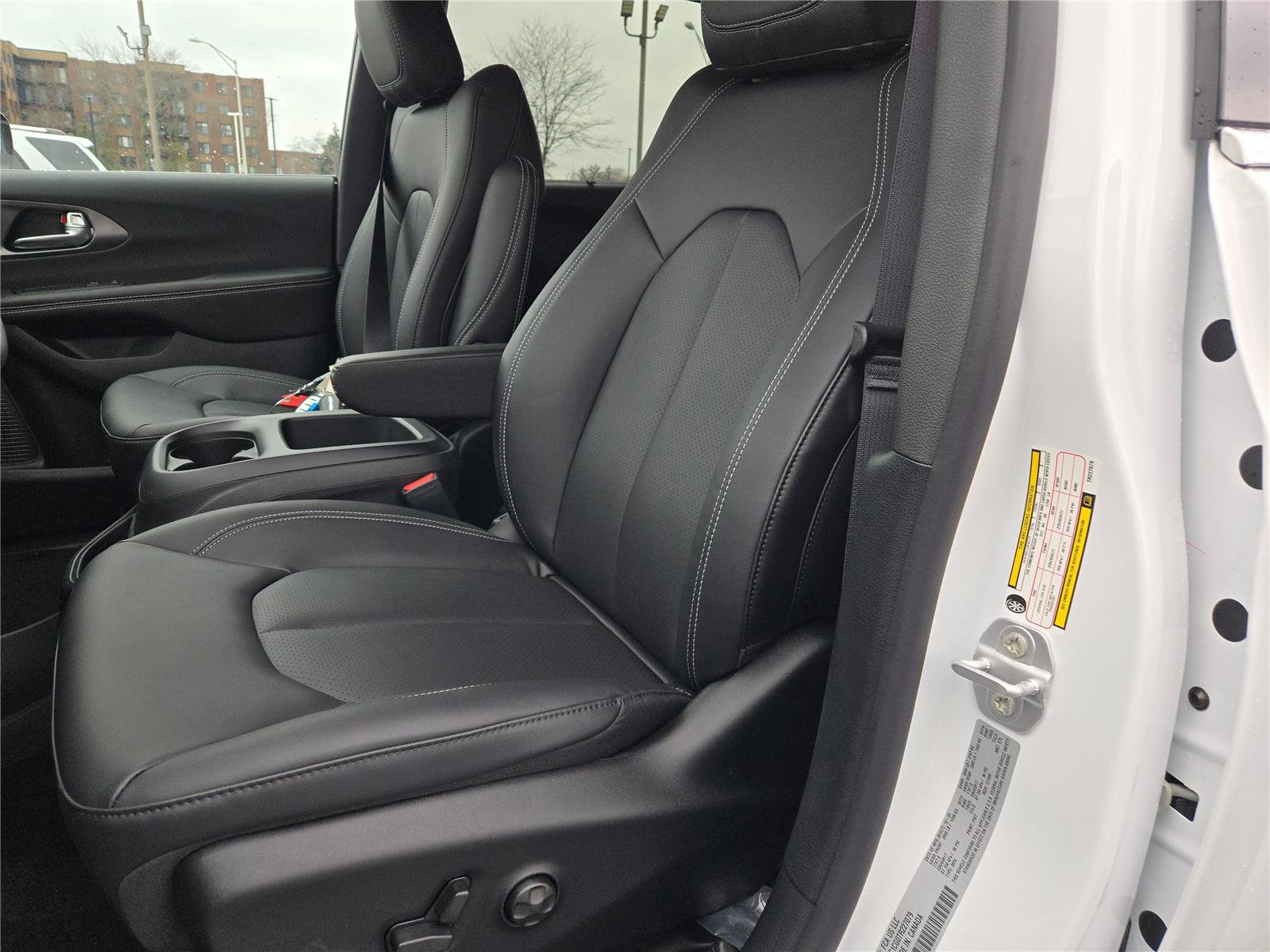 New 2026 Chrysler Voyager LX image 26