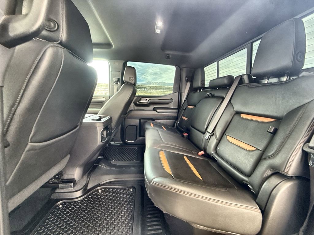 Used 2024 GMC Sierra 1500 AT4 w/ Technology Package AWD/4WD image 16