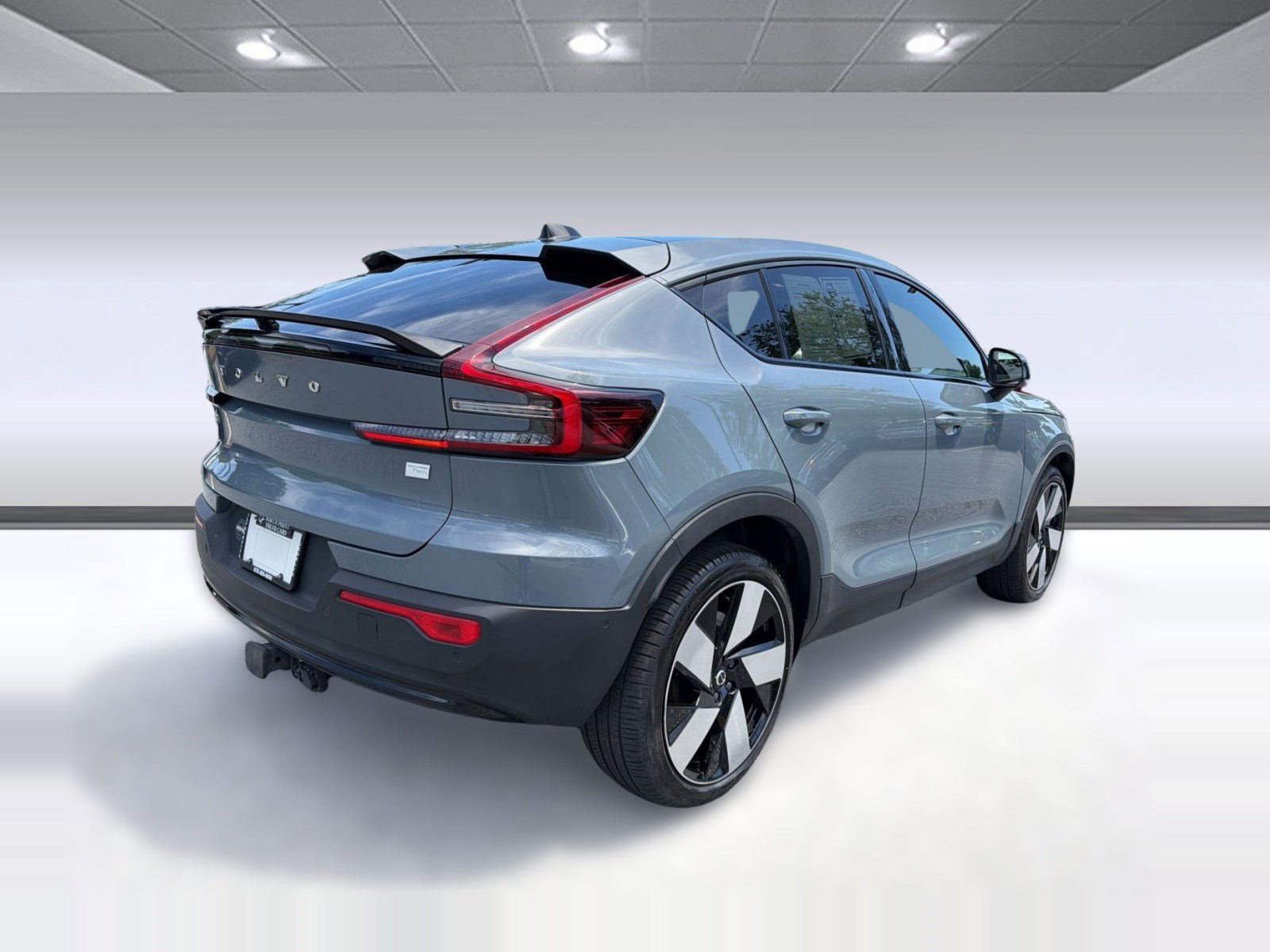 Used 2023 Volvo C40 P8 Recharge Ultimate w/ Protection Package Premier AWD/4WD image 9