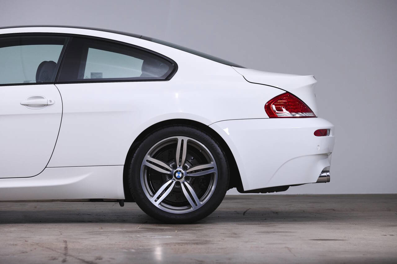 Used 2009 BMW M6 Coupe image 16