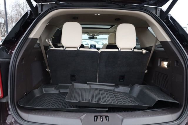 Used 2022 Ford Explorer Platinum w/ Equipment Group 601A image 35